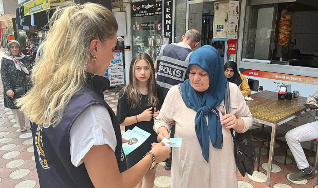 Samsun'da polisten dolandırıcılık uyarısı