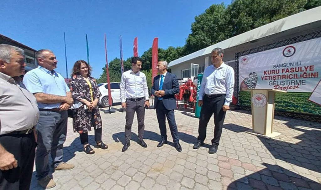 Samsun'da Üreticilere Kuru Fasulye Tohumluğu ve Ekipman Desteği