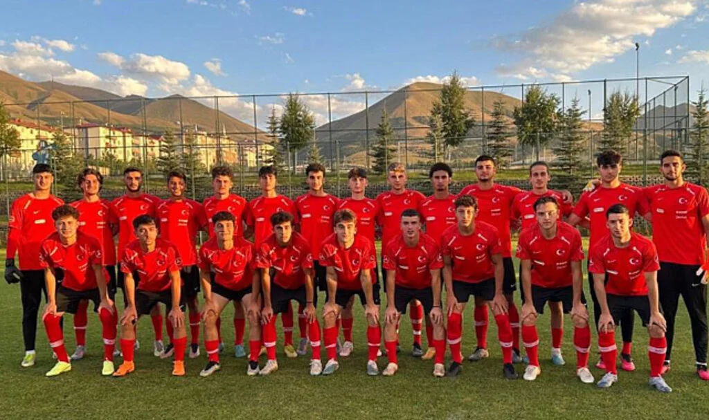 Samsunspor'dan 4 oyuncu var! U19 Milli Takımının hazırlık kampı sona erdi
