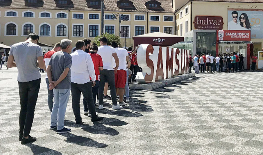 Samsunspor – Fenerbahçe maçının biletlerine büyük ilgi