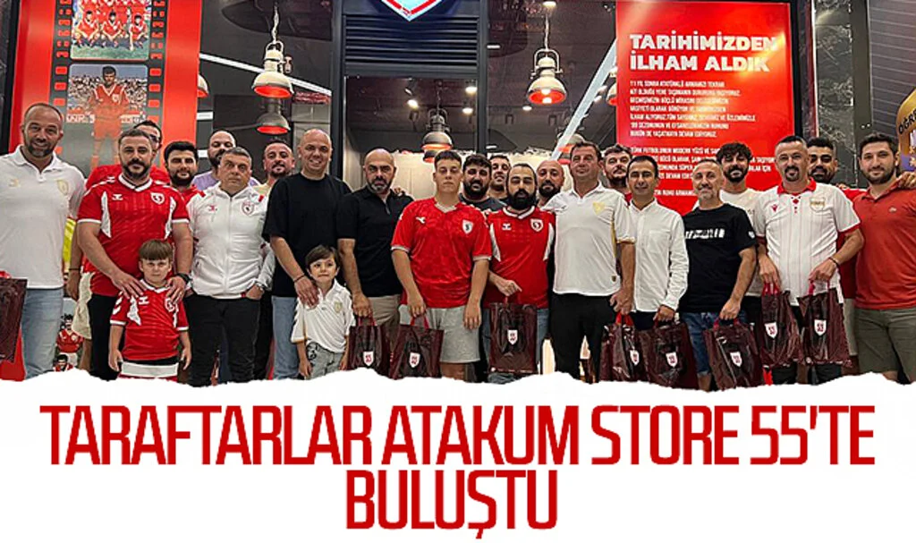 Samsunsporlu taraftarlar Atakum Store 55'te buluştu
