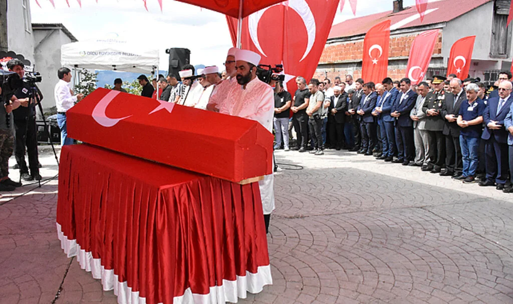 Şehit Piyade Uzman Çavuş Ali Demir, Ordu'da Son Yolculuğuna Uğurlandı