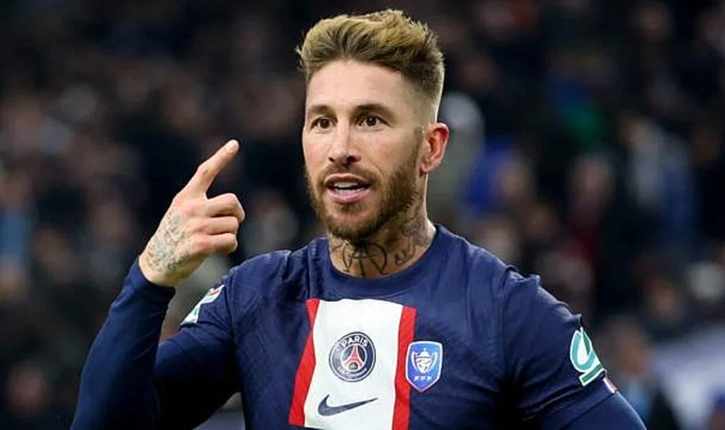 Sergio Ramos adım adım Galatasaray'a geliyor! Fransızlar dev transferi duyurdu