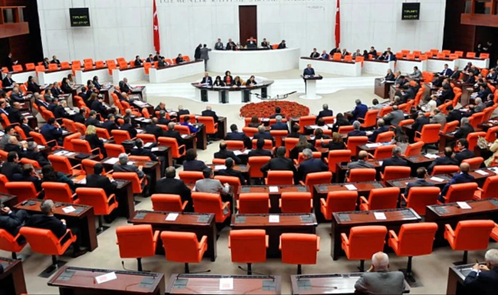 Son Dakika: Türkiye Büyük Millet Meclisi 8 Ağustos'ta Olağanüstü Toplanıyor