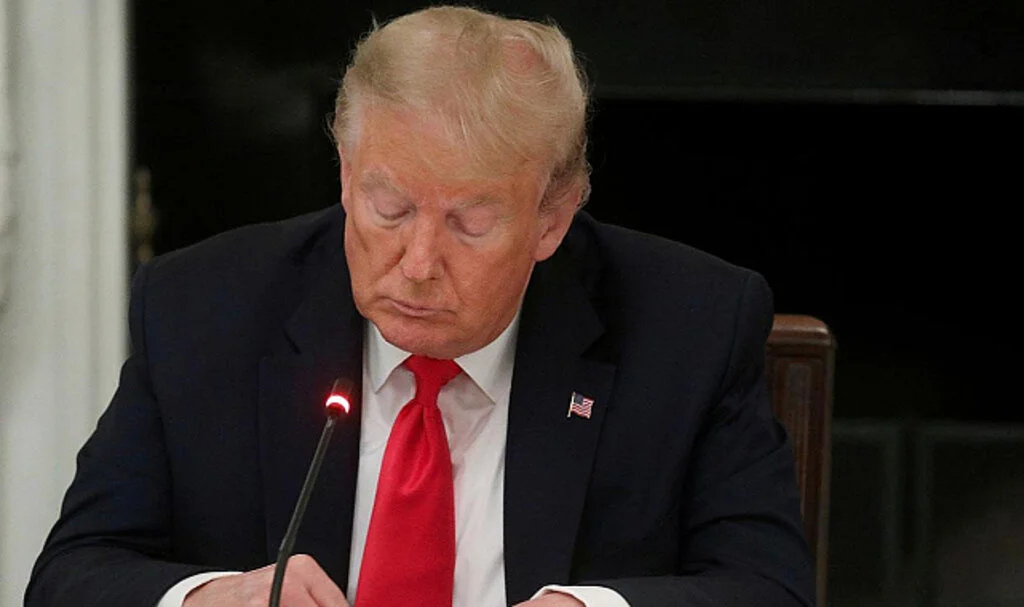 Trump’a 'zehirli madde' dolu mektup gönderen zanlıya 21 yıl 10 ay hapis
