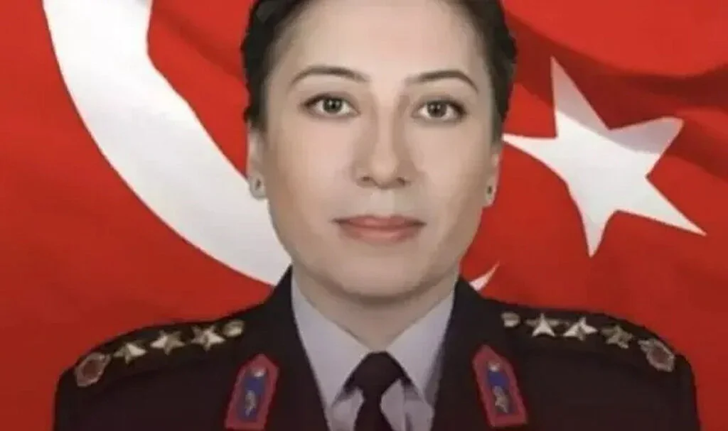 TSK Tarihinde Bir İlk! Gökçen Fırat, Türkiye'nin İlk Kadın Amirali Olarak Atandı