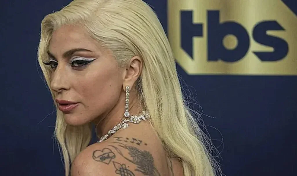 Ünlü Şarkıcı Lady Gaga’dan Cinsellik İtirafı