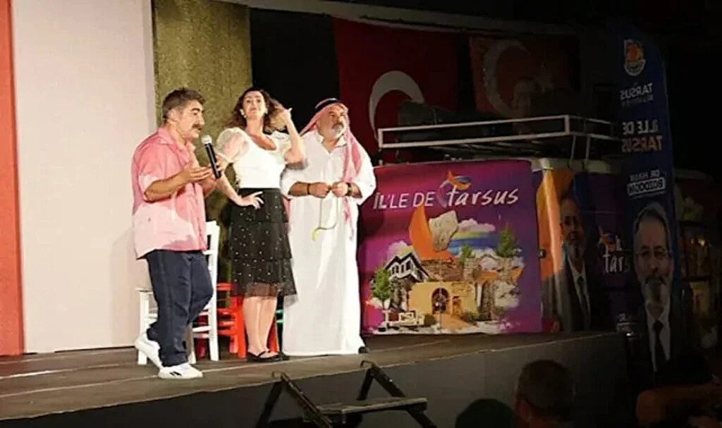 Valilikten Tiyatro Oyununa Suç Duyurusu