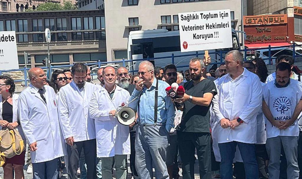 Veteriner Hekimler 1 Günlüğüne İş Bıraktı