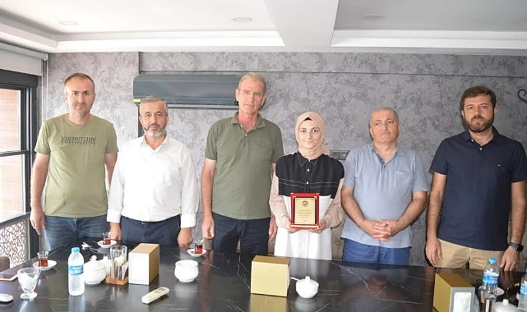 YKS Türkiye 80'incisine Ödül