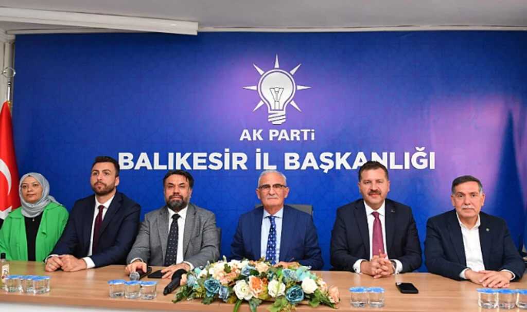 Yusuf Ziya Yılmaz: 'Makamın Milletin Olduğunu Unutuyorlar'
