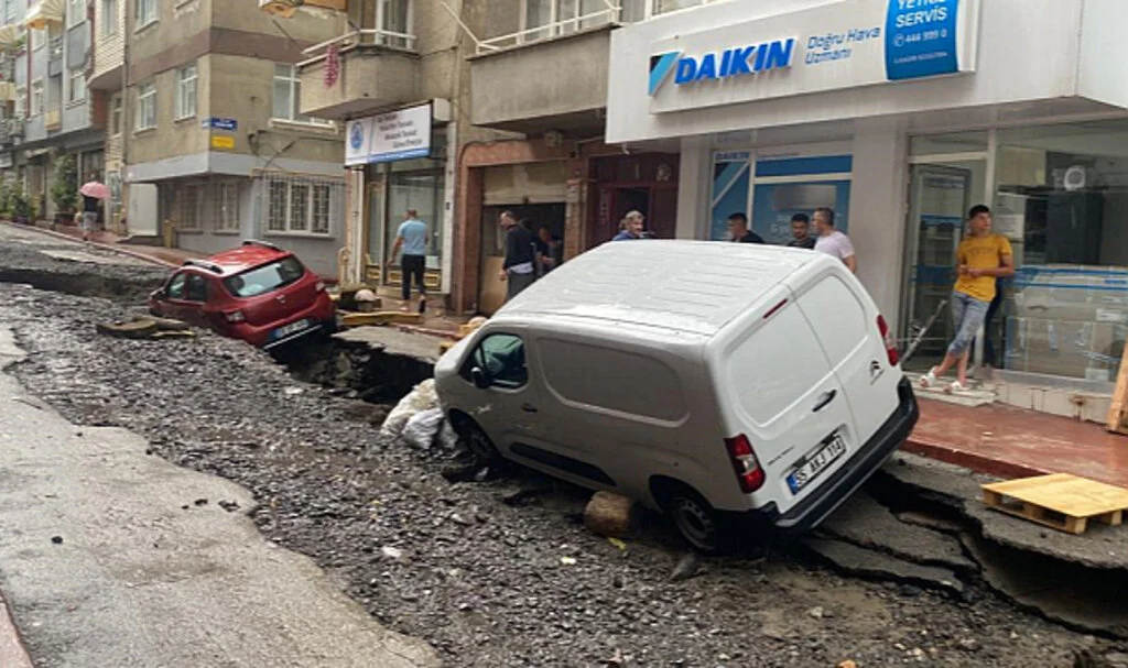 AFAD: 'Vatandaşlarımızın Yanındayız '