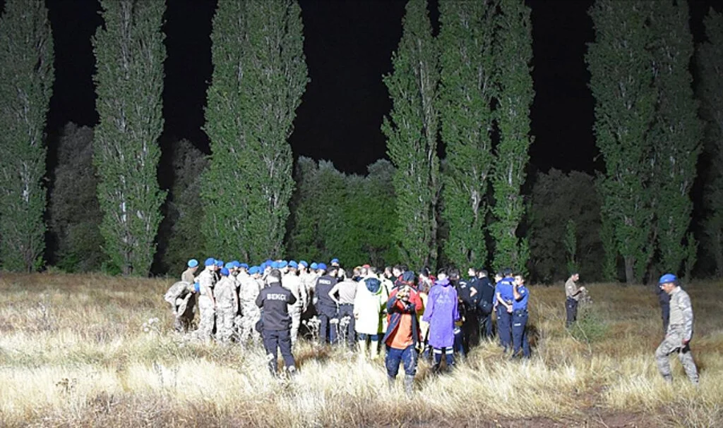 Aksaray'da Selde Mahsur Kalan 14 Kişi Kurtarıldı, 1 Kişinin Cesedi Bulundu