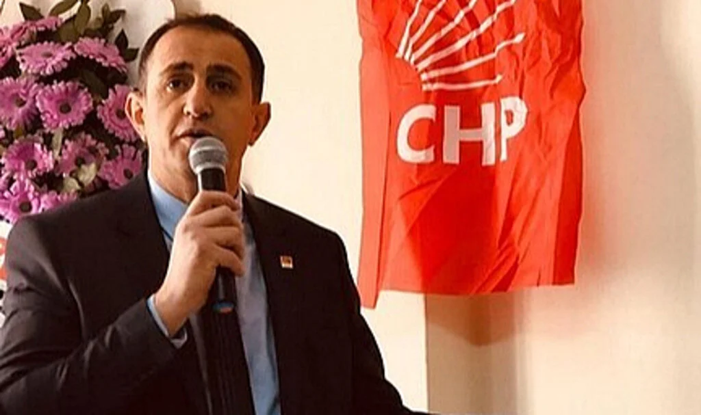 Alaçam CHP'de Fuat Canbaz güven tazeledi 