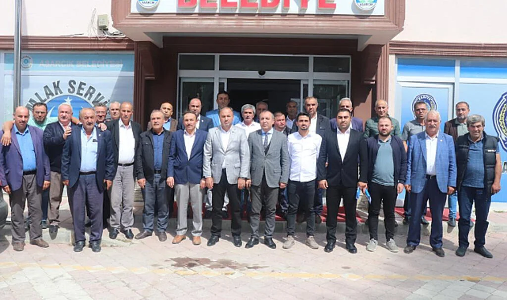 Asarcık Belediye Başkanı Şerif Kılağuz muhtarları dinledi 