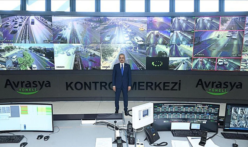 Avrasya Tüneli'nin günlük geçiş rakamları garantiyi aştı
