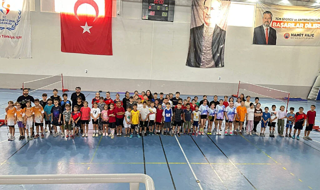 Bafra'da badminton turnuvası yapıldı