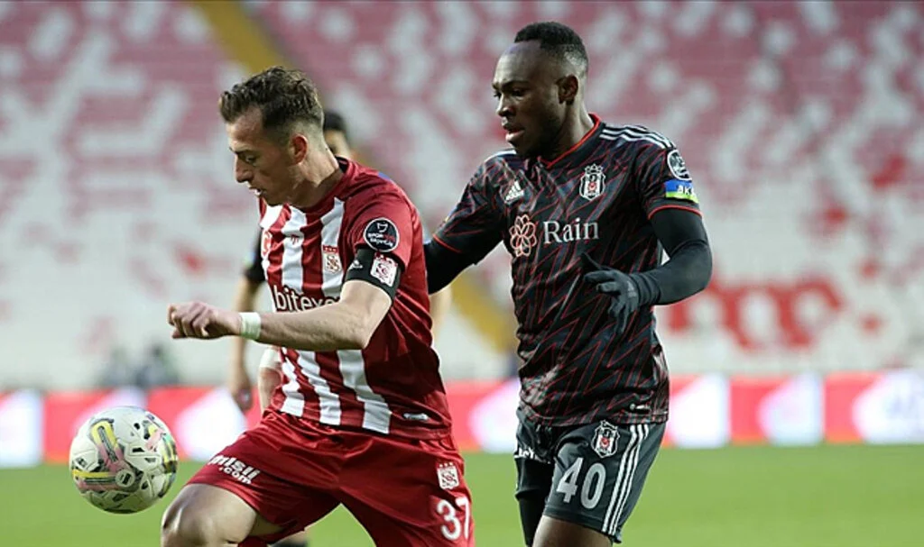 Beşiktaş, Süper Lig'de Yarın Sivasspor'u Konuk Edecek