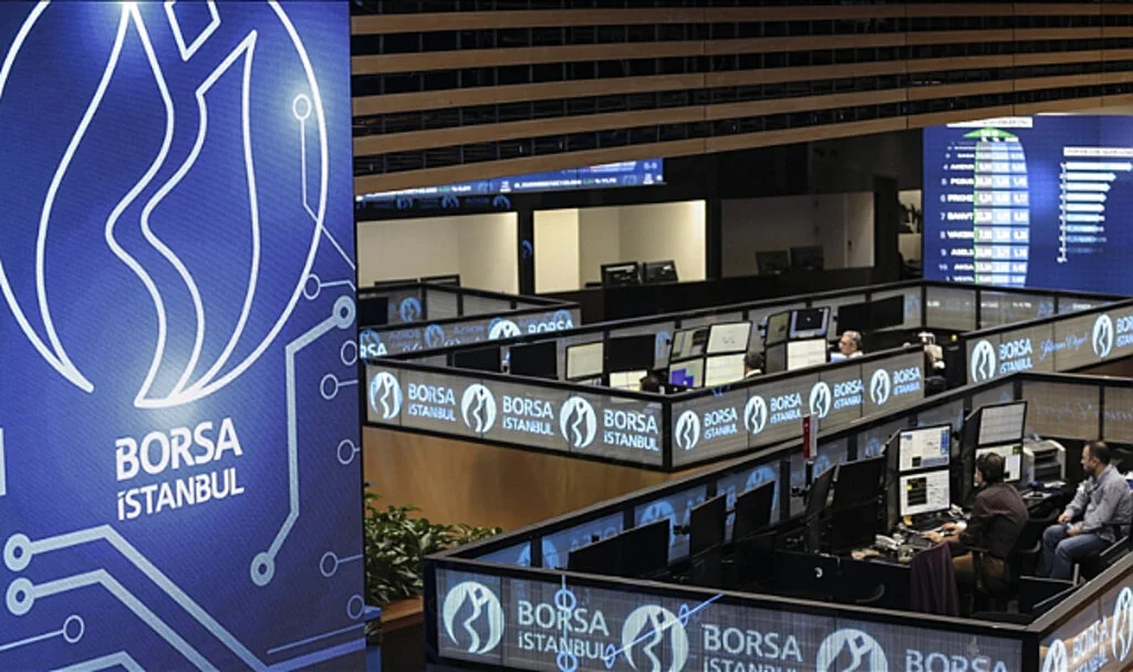 Borsa günün ilk yarısında rekor seviyeyi gördü