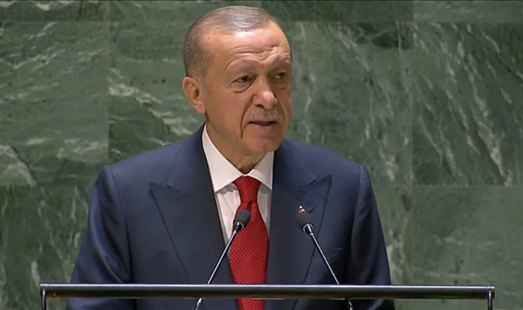CANLI-Cumhurbaşkanı Erdoğan BM'nin 78'inci Genel Kurulu Görüşmelerinde Katılımcılara Hitap Ediyor