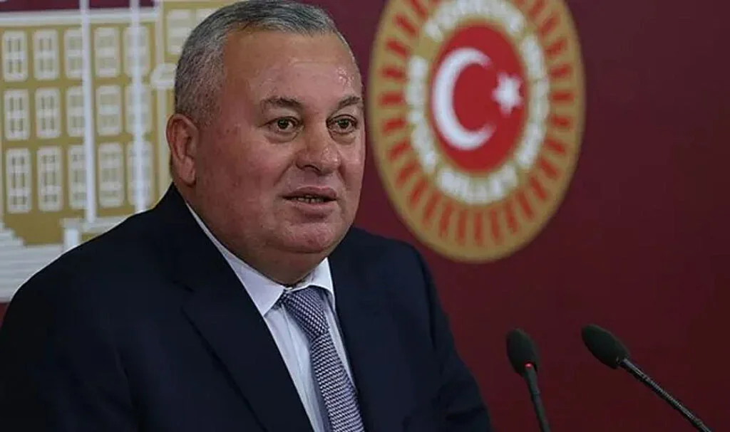 Cemal Enginyurt’tan Sert Tepki: Türk’e Düşmansınız, Arap Sevicisiniz