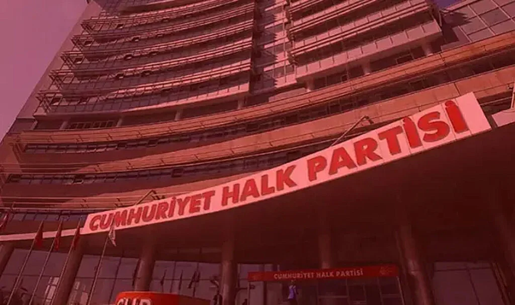 CHP'de Adaylık Sürprizi! Herkes Özgür Özel'i Konuşurken Kılıçdaroğlu Duyurdu: Mektup Yazmış!