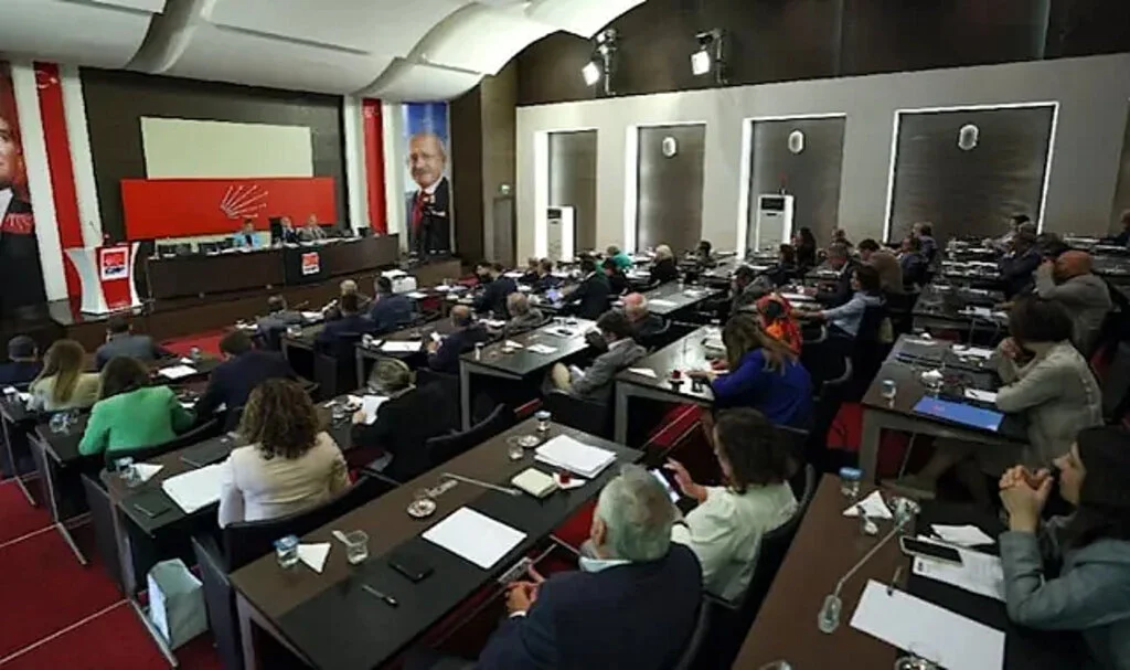 CHP’de İl Kongreleri Ekimde Bitecek