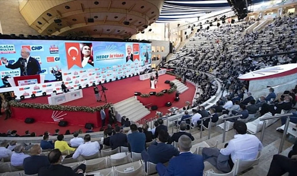 CHP’de Kurultay Salı Günü Netleşecek