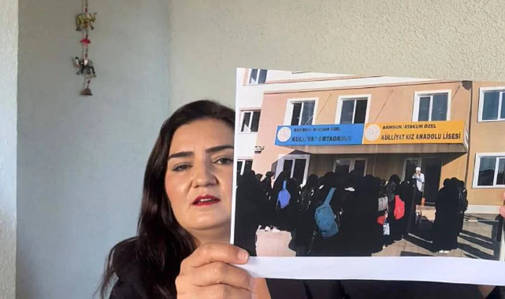 CHP'li Kılıç: Samsun'da MEB'e Bağlı Özel Okulda 'İslam'ın Kızı' Belgesi Veriliyor İddiası
