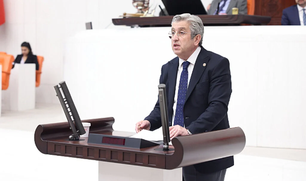 CHP'li Murat Çan: 'Geçmişin mirasıyla yeni yüzyıla ilerleyeceğiz'