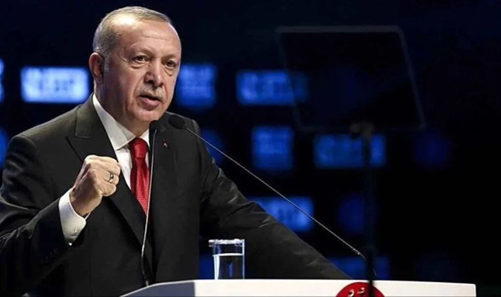 Cumhurbaşkanı Erdoğan: 3-5 Şarlatanın Ülkemizi Yangın Yeri Yapma Çabalarını Başlarına Çalacağız