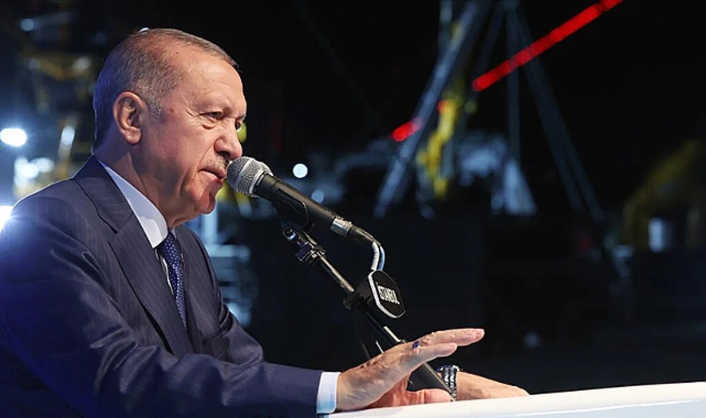 Cumhurbaşkanı Erdoğan: Depremzede balıkçılarımıza gemi başına 3 bin 500 ila 60 bin lira arasında destek vereceğiz