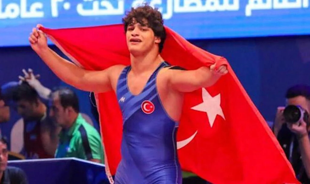 Dereci: 'Alperen Ülkemize Büyük Gurur Yaşattı'