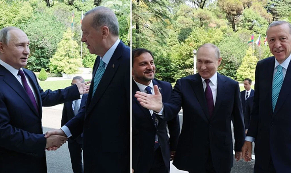 Erdoğan ile Kendisini Karşılayan Putin Arasında Güldüren Diyalog: Bizim Karadeniz