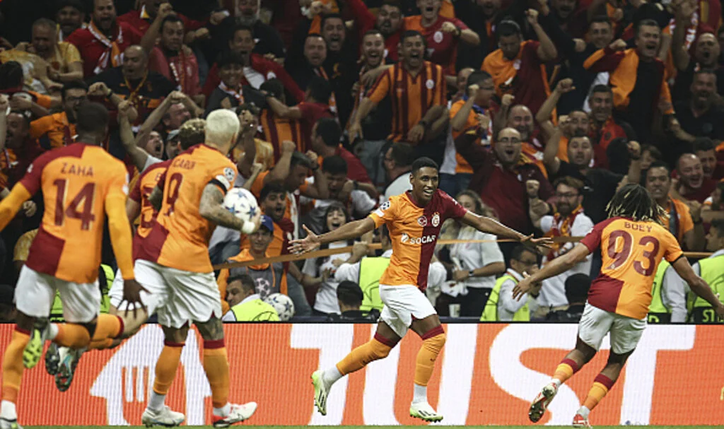 Galatasaray 2 dakikada geri döndü! 2-2
