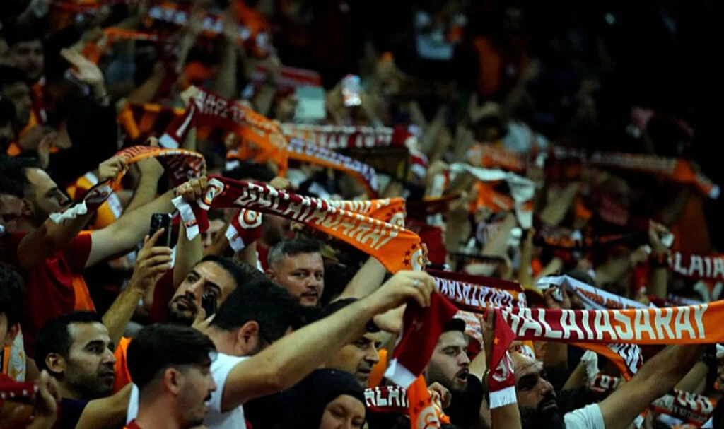 Galatasaray - Samsunspor maçını 43 bin 413 seyirci izledi