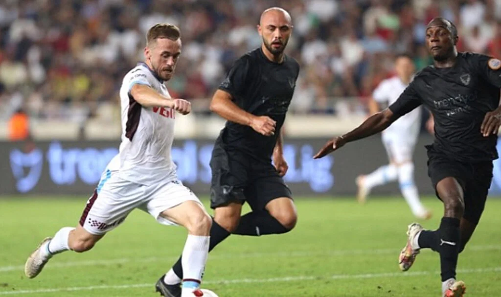Hatayspor 2-0'dan geri döndü, Trabzonspor'u yendi