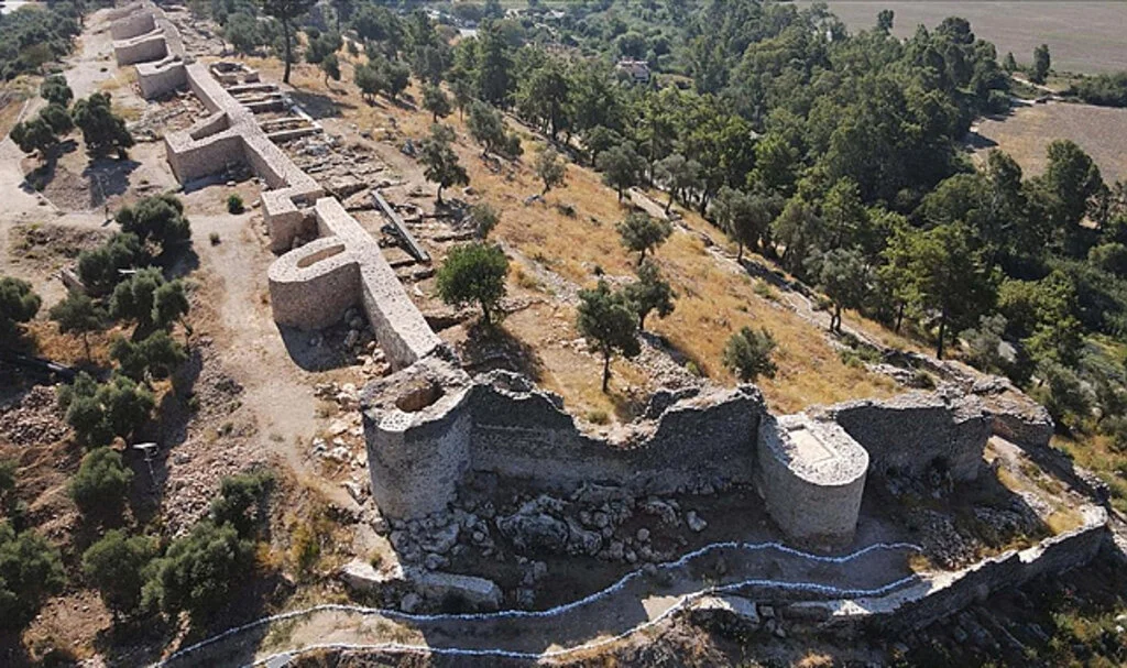 Idyma Antik Kenti Kazılarında Antik Su Kaynağına Ulaşıldı