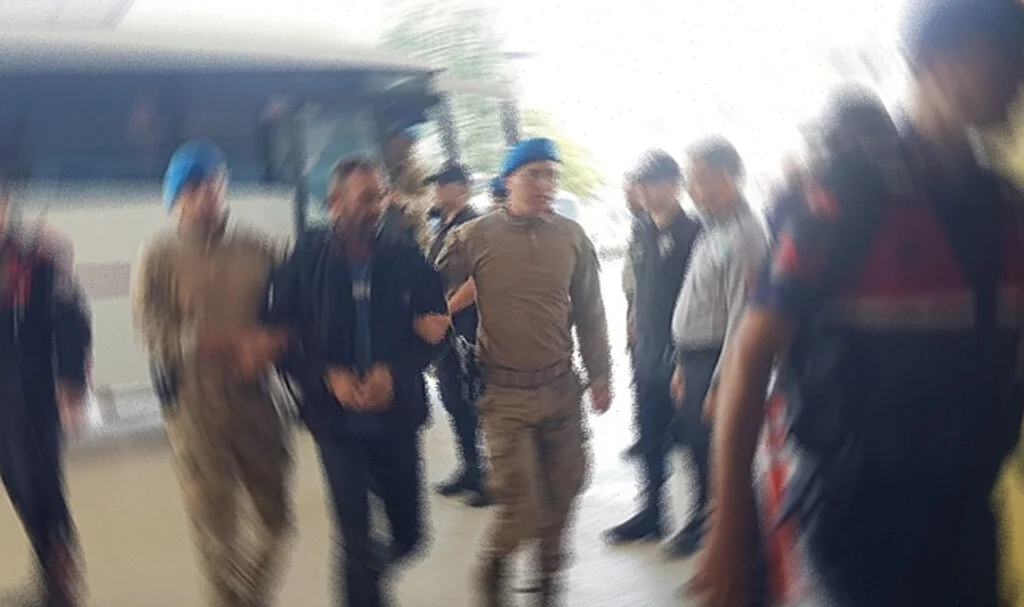 "İnegöl Terkinler Çetesi" operasyonunda yakalanan 35 şüpheliden 16'sı tutuklandı