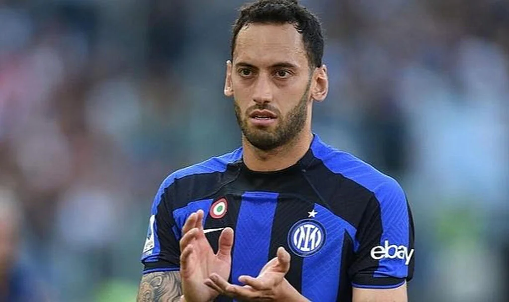 Interli Hakan Çalhanoğlu, Real Sociedad maçında forma giyemeyecek!