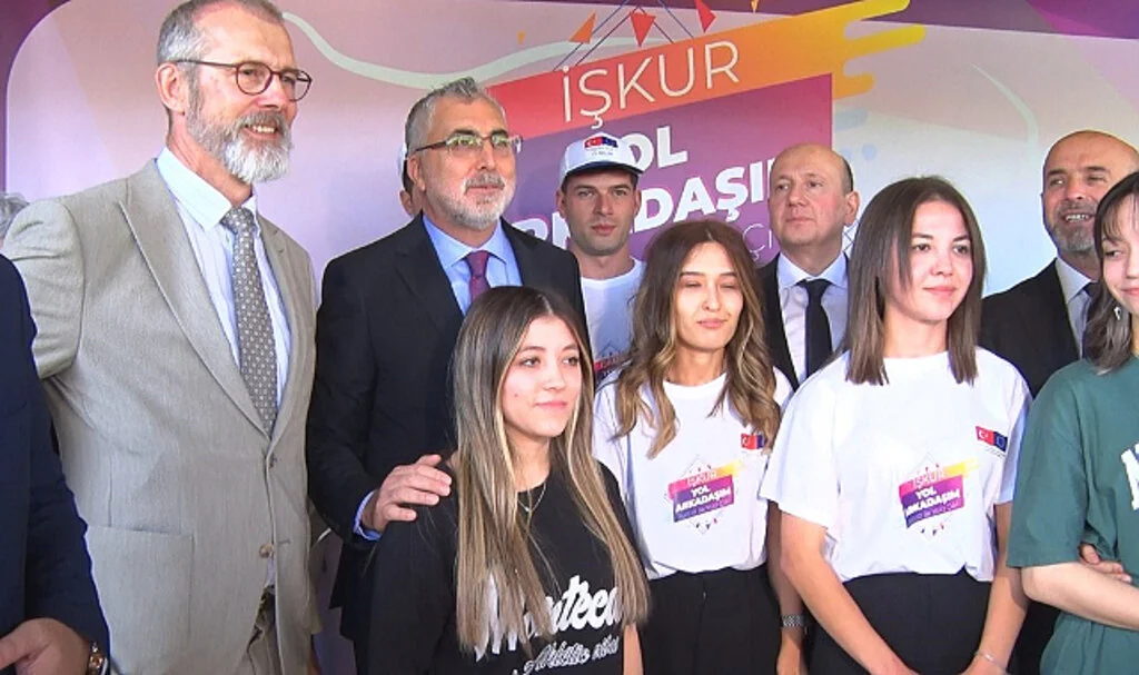 İŞKUR Yol Arkadaşım Tırı Samsun'a Geliyor 