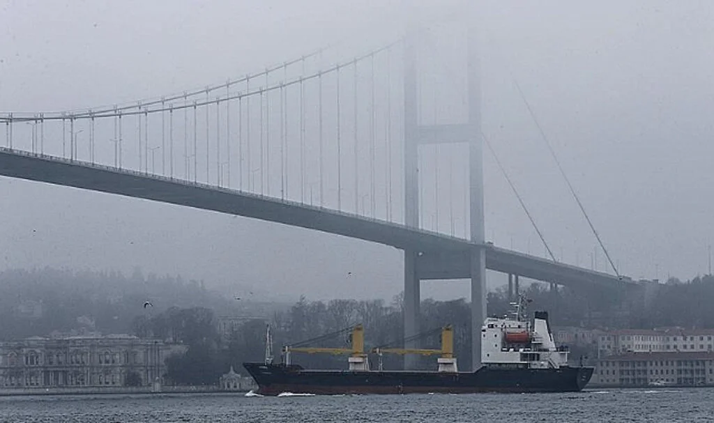 İstanbul Boğazı gemi geçişlerine kapatıldı