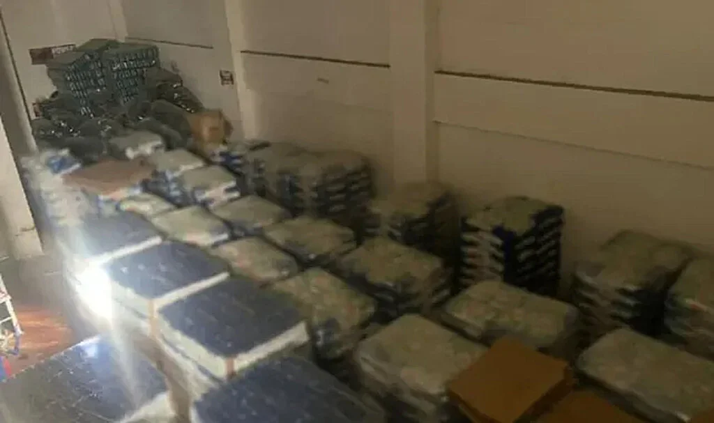 İstanbul’da Binlerce Sahte Deterjan ve Şampuan Ele Geçirildi