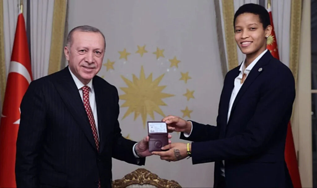Kimliğini Erdoğan Vermişti! İşte Şampiyonluğun Mimarı Vargas'ın Türkiye'ye Uzanan Öyküsü