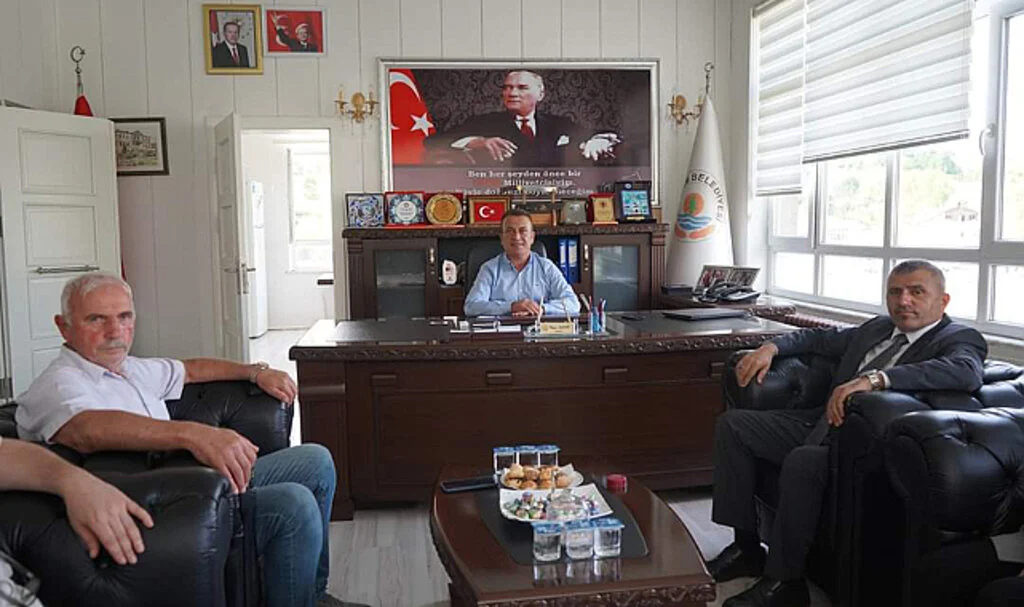 MHP Samsun İl Başkanı Burhan Mucur, Alaçam Belediye Başkanı Acar'ı Ziyaret Etti