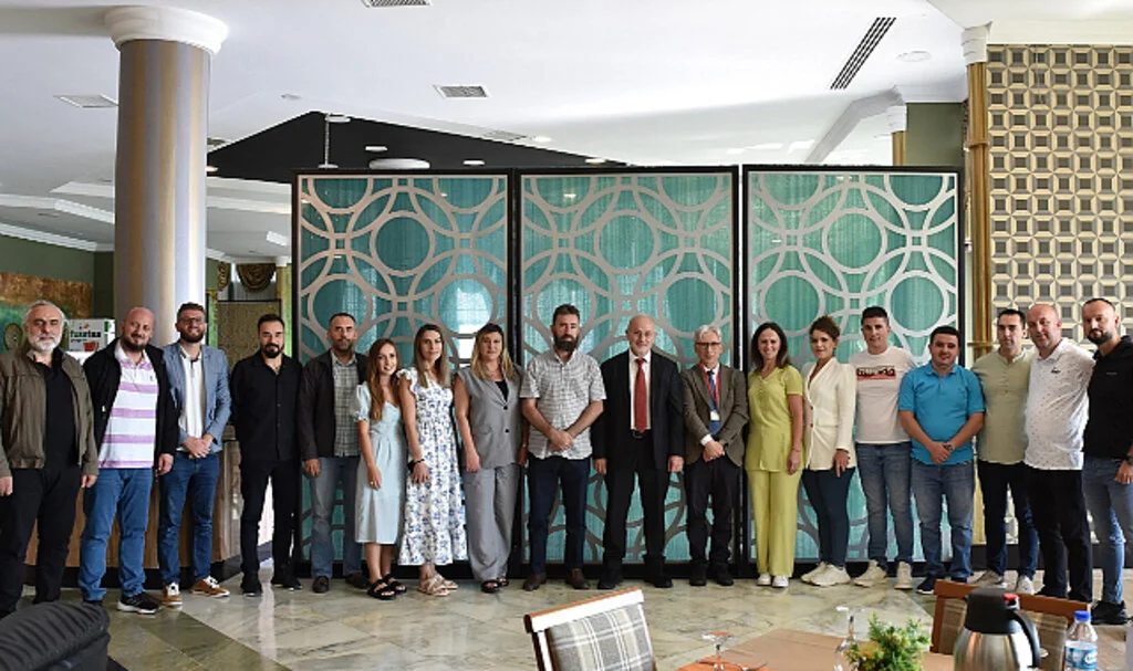 OMÜ Rektörü Prof. Dr. Ünal: 'Sınırları Aşan İşbirliği Yapmalıyız'