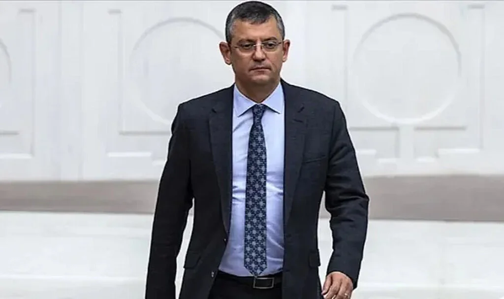 Özel’den Kongrede ‘Kılıçdaroğlu’ Sloganlarına Yanıt: Beni Soylu Susturamadı
