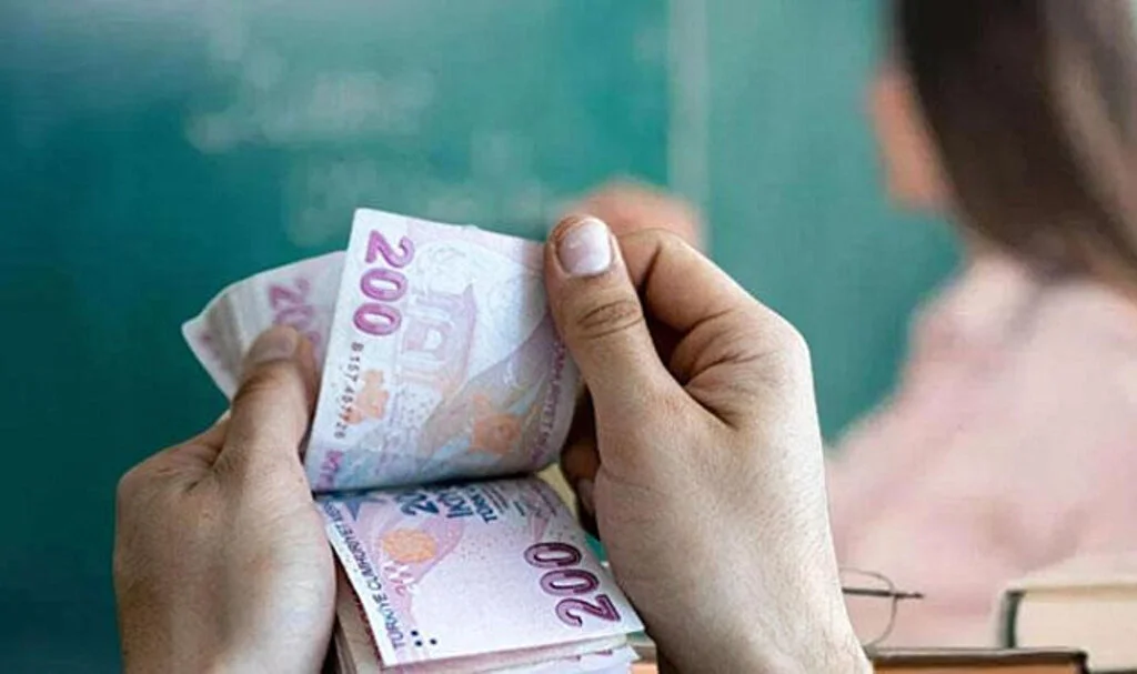 Özel okul öğretmenleri dikkat! Yargıtay’dan fazla mesai kararı...