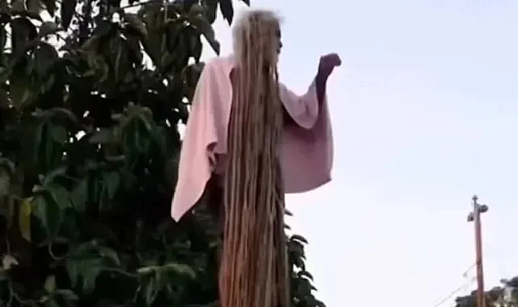 ‘Rastalı Rapunzel’ 40 Yıldır Saçını Kesmiyor