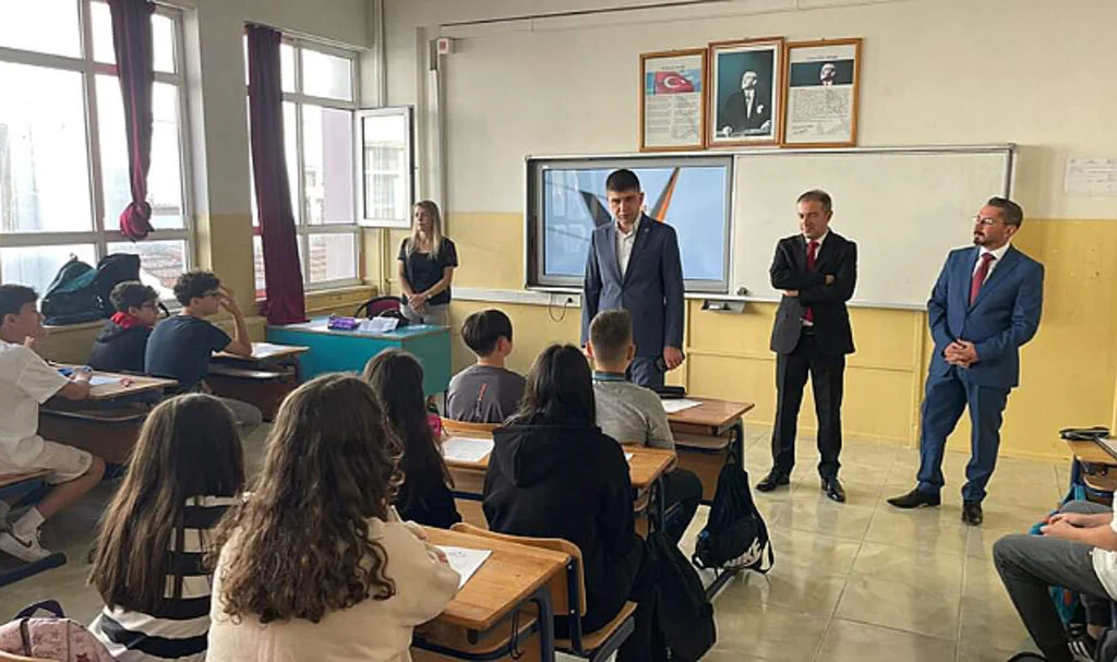 Samsun Alaçam Kaymakamı Fatih Kayabaşı'dan Okul Ziyareti